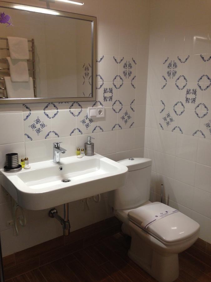 Provans Hotel *